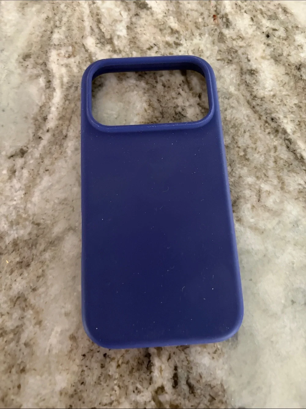 Blue Silicone Phone Case - iPhone 17 pro